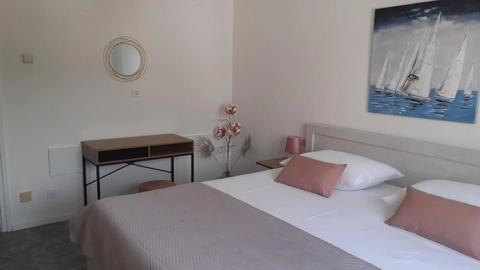 Apartment Andrej Rab Town 0*,  Croatia